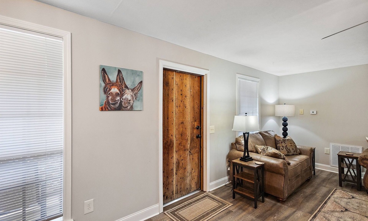 Ridgeland Cottage | Cottage #1 - High Noon