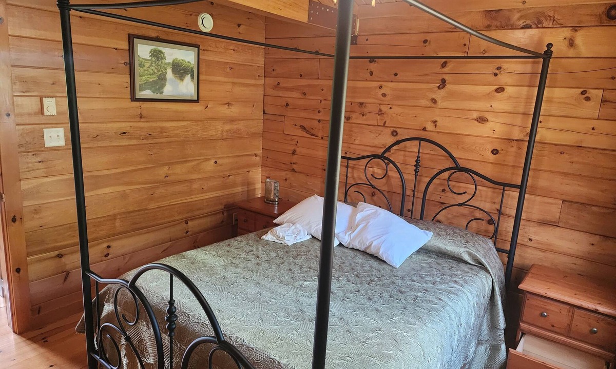Boularderie Cottage | Cottage #1 in a quiet nature setting. 10 minute drive from North Sydney.