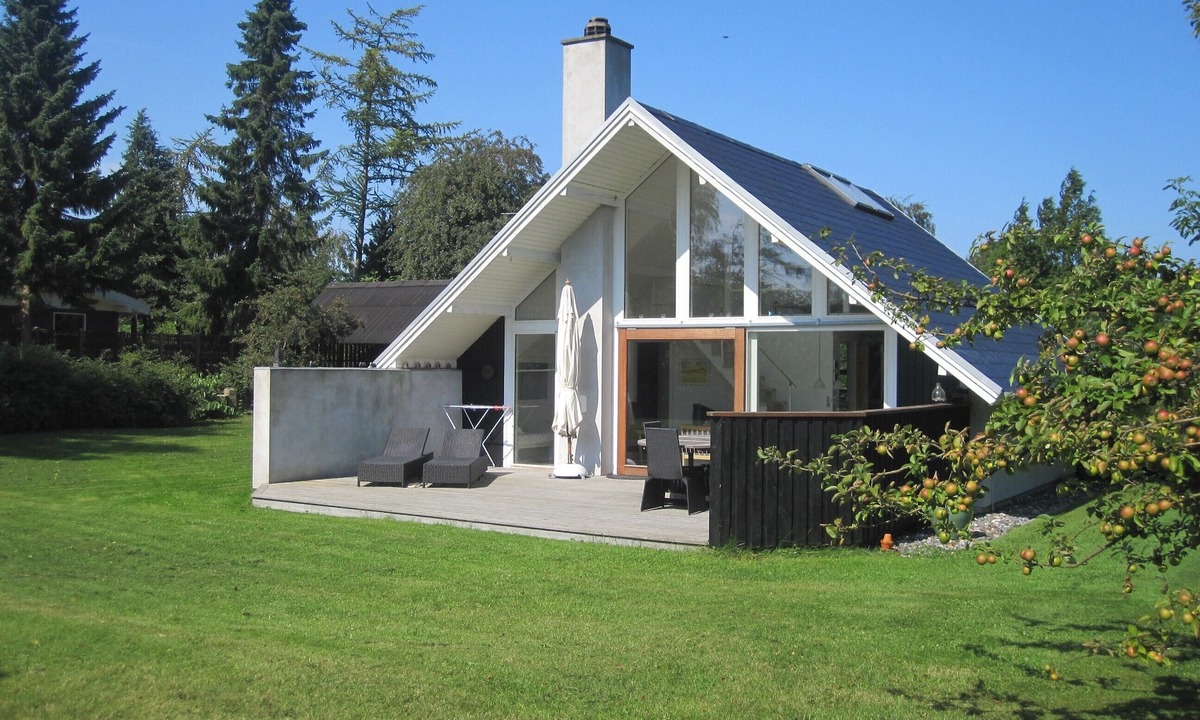Stege Cottage | Cottage 100 m from Beach
