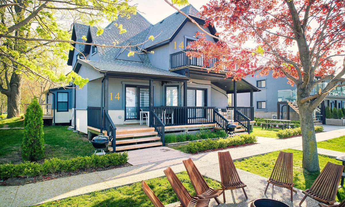 Wainfleet Cottage | Cottage 14: Beachfront Cottage Escape