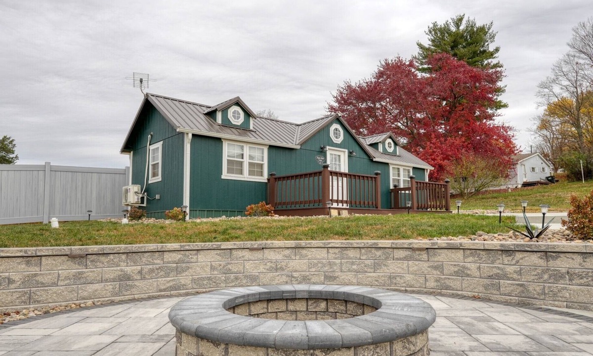 Senecaville Cottage | Cottage #2 Mystic Lake