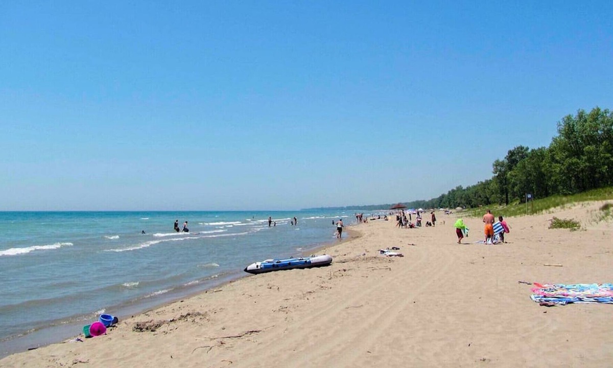 Point Abino House | Cottage #3 · Lake Haven Beach Resort