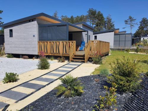 Jullouville-les-Pins Ski Chalet | Cottage 4-6 pers-piscine chauffée-150m plage