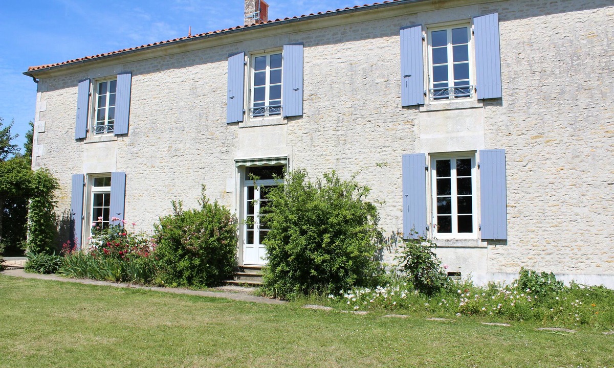 Maillezais Cottage | Cottage, 4 *, "The Murier Marais Poitevin", up to 14 people