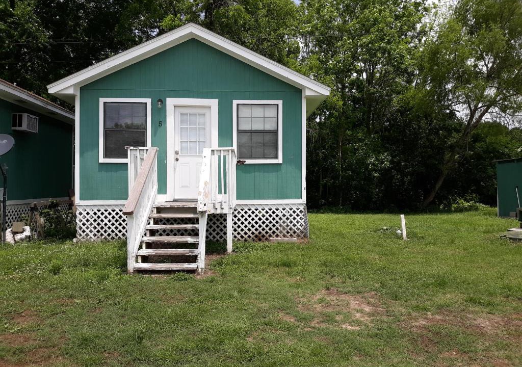 Huntsville Other | Cottage #5 Harmon Creek Marina and Campground