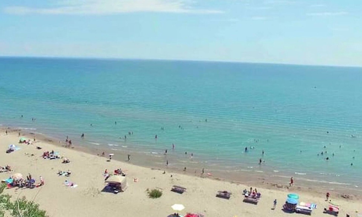 Point Abino House | Cottage #6 · Lake Haven Beach Resort