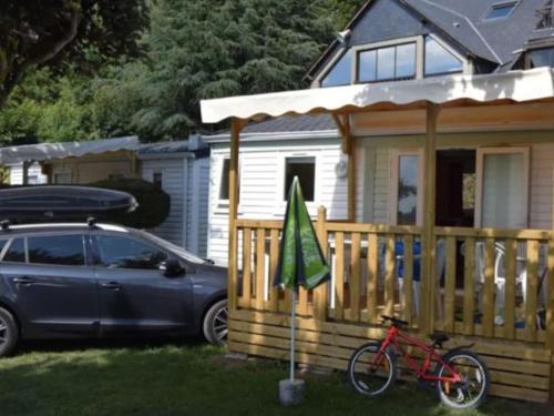 Salles-Curan Other | Cottage au bord du lac avec terrasse, idéal pour 5 personnes - API-1-52-726