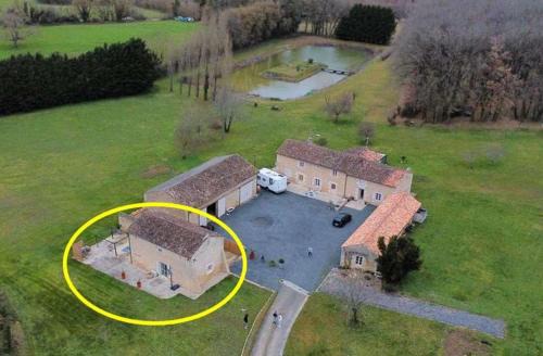 Lavoux House | Cottage au calme avec parking privé