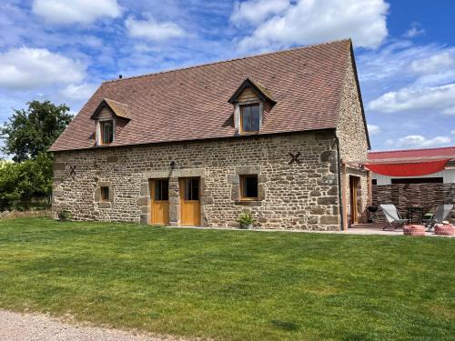 Athis-Val de Rouvre House | Cottage avec Piscine et Jacuzzi - Normandie