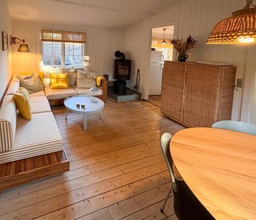 Nykobing Sjaelland House | Cottage By The Plantation In Rørvig