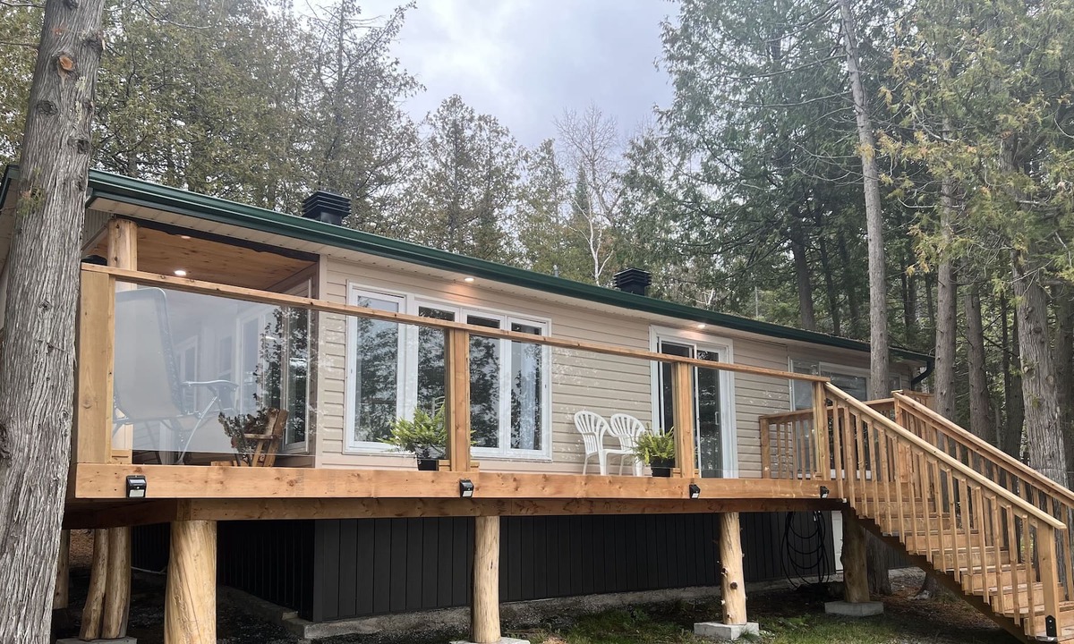 L'lle-du-College Cottage | Cottage on Beautiful Lake Temiskaming
