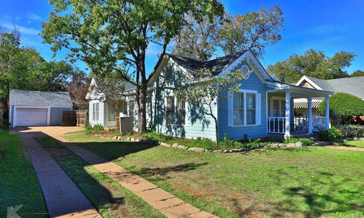 Sayles Blvd. Area House | Cottage Clare - A Sayles Ranch Home