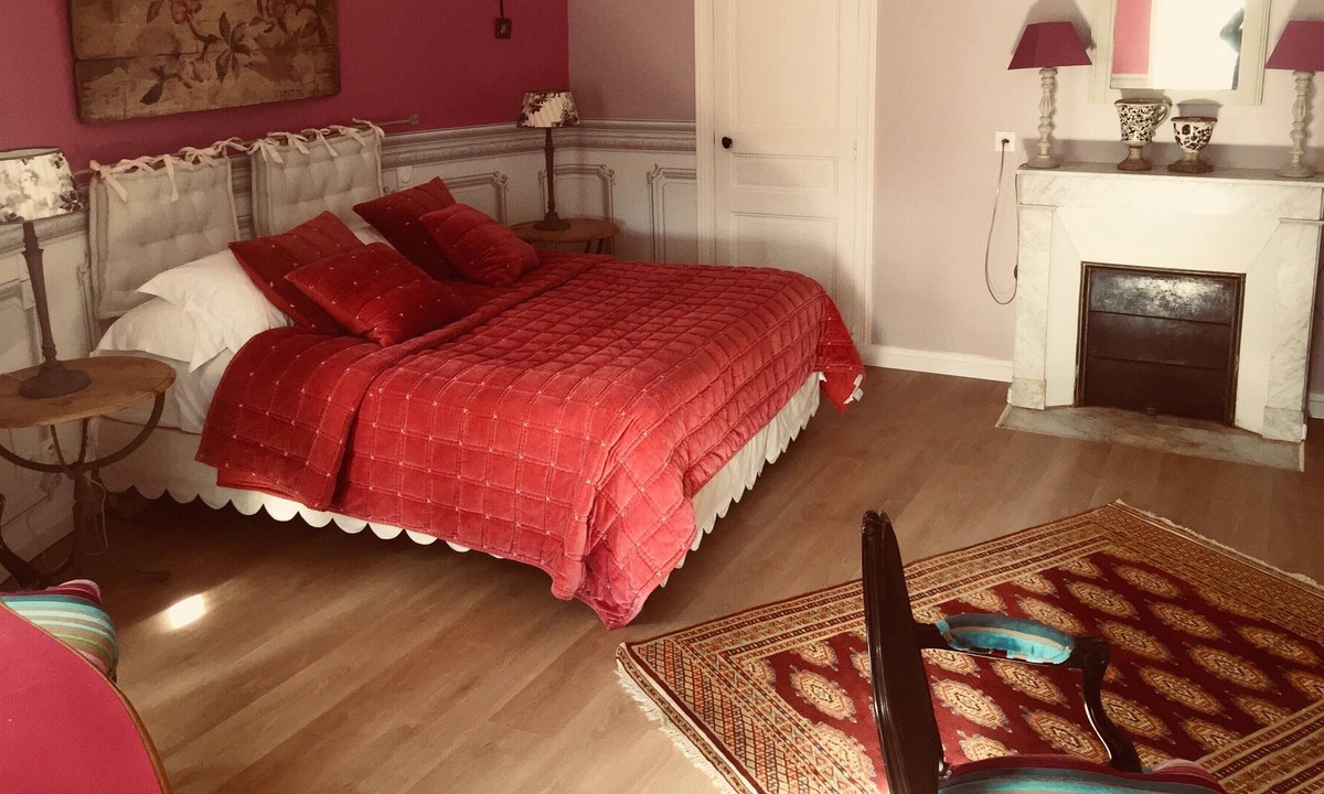 Azay-le-Rideau House | Cottage de La Tour, swimming pool, garden at Domaine Plessis Gallu in Azay le rideau