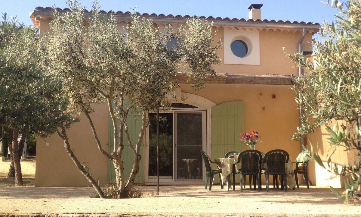 Apt Cottage | Cottage facing the luberon with swimming pool