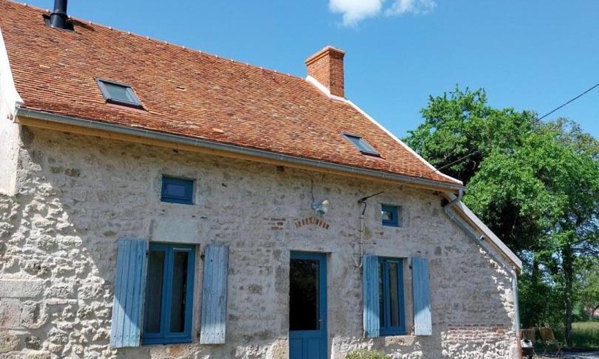 Chavroches Cottage | Cottage for 5, nature & greenery, pets welcome