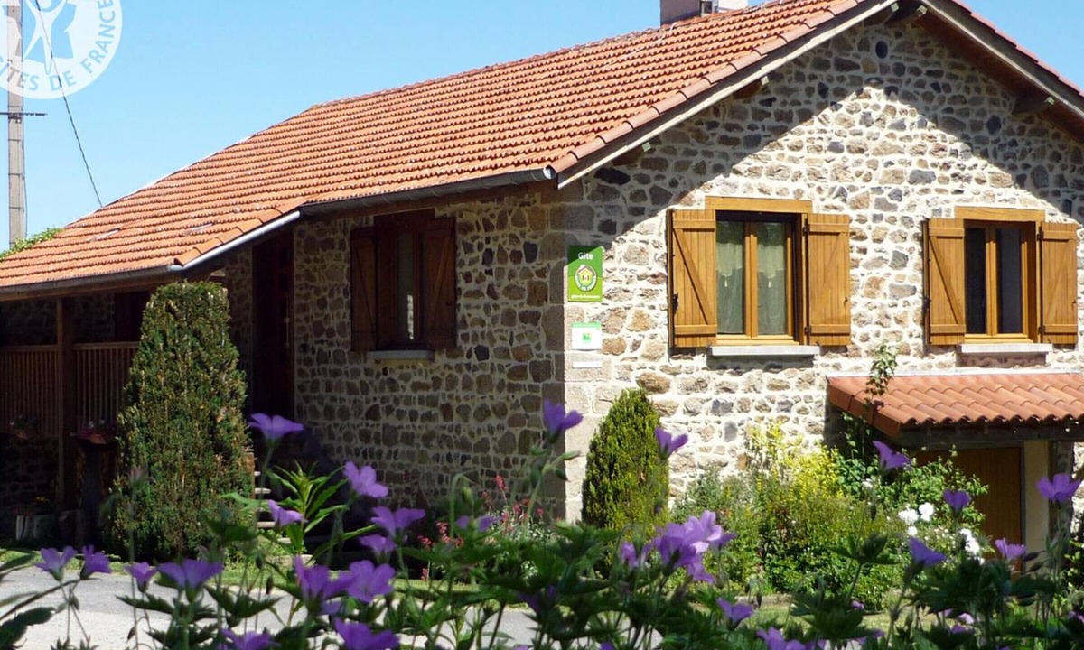 Sauvain Cottage | Cottage for 6 people with fireplace in Sauvain