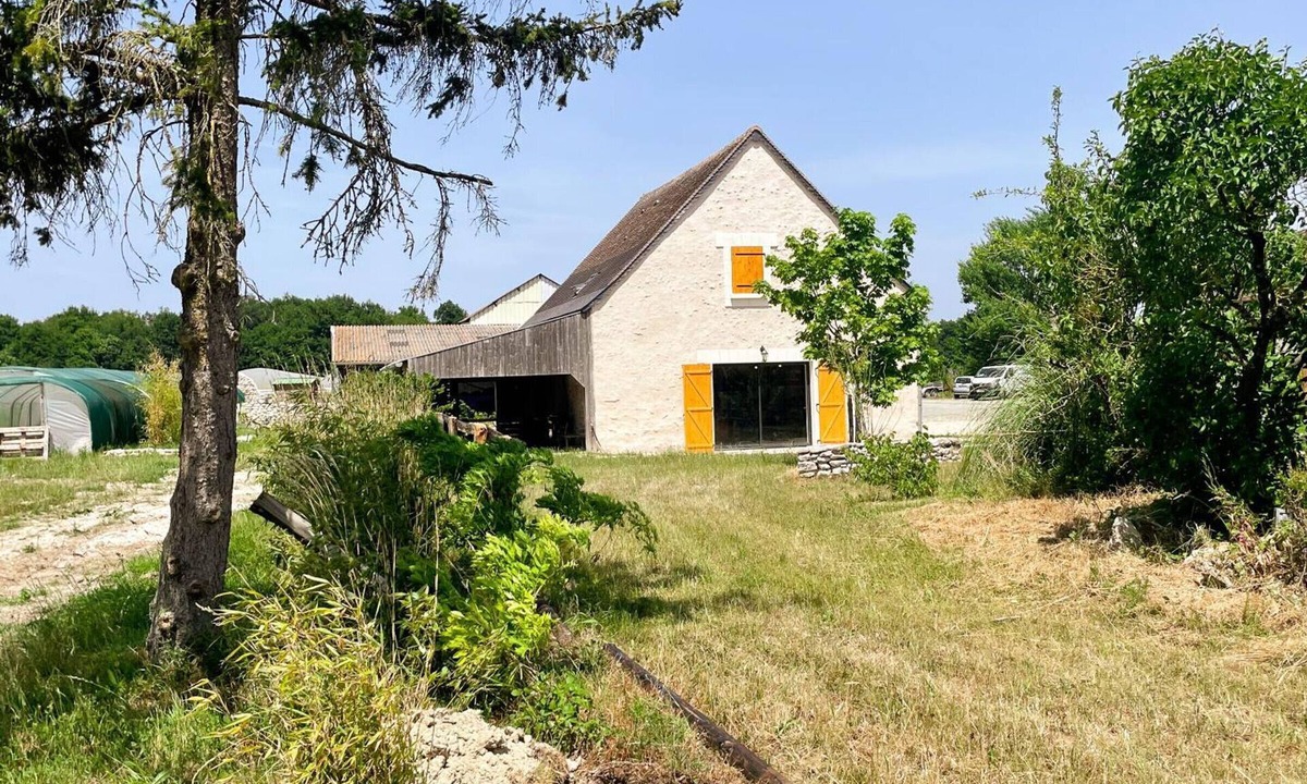 Courcelles-de-Touraine Cottage | Cottage with private garden, near castles, pets allowed