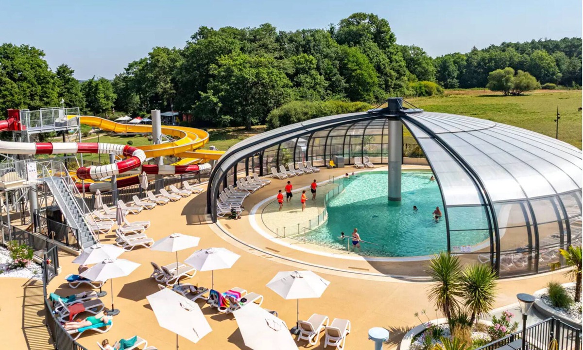 Saint-Julien-des-Landes RV Rental | Cottage PARKS La Forêt - Château Vendée