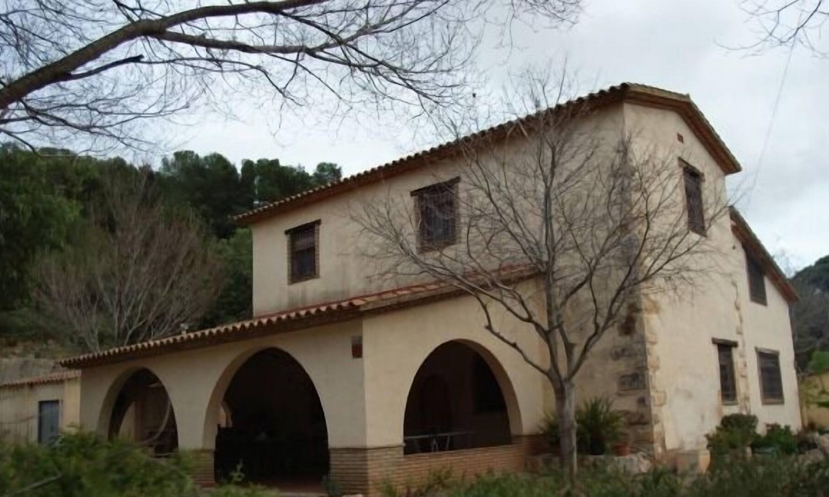 Tarragona Cottage | Cottage (full rental) Mas dels Frares for 15, pets allowed comp.
