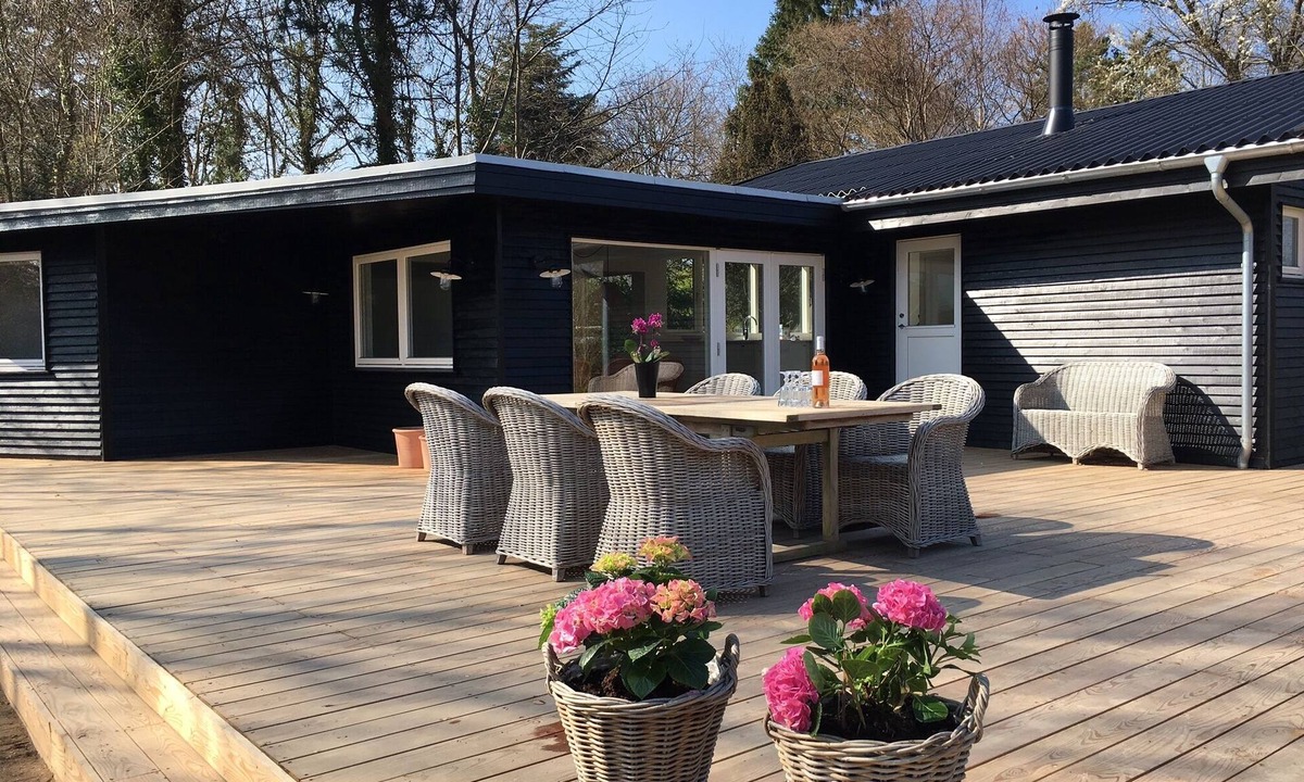 Dronningmolle Cottage | Cottage fully refurbished idyl, 500 m from the water