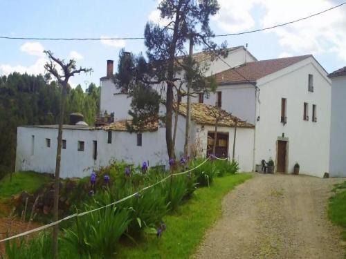 Sant Salvador de Guardiola House | Cottage in Catalonia with pool and garden