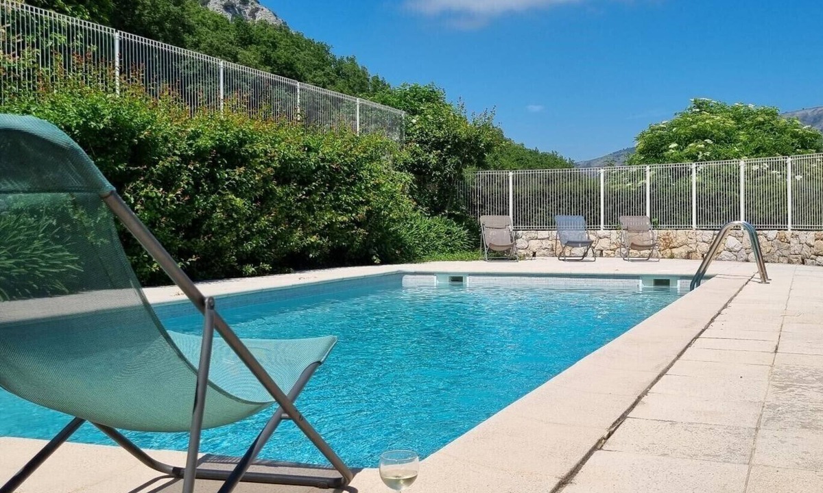 Gourdon Apartment | Cottage in former sheepfold