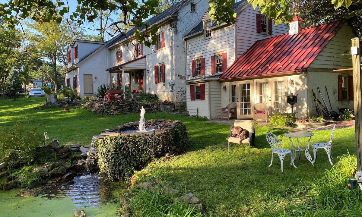 Oakford Cottage | Cottage in Historic Bucks County
