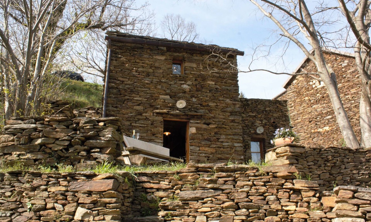 Dompnac Cabin | Cottage in South Ardèche - Cevennes-Calm and serenity Southern France cottage
