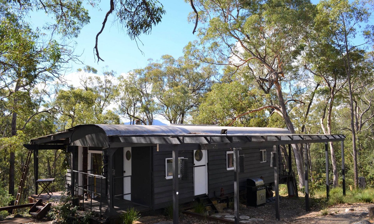 Tapitallee Cottage | COTTAGE IN THE BUSH