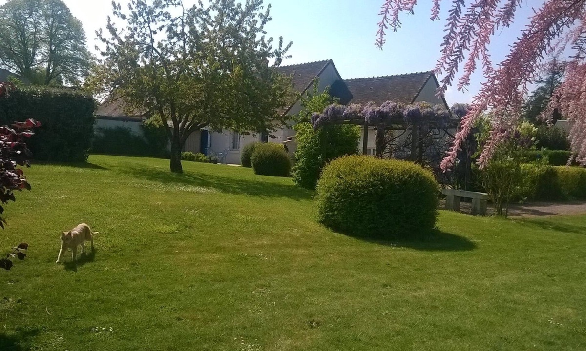 Ligueil Cottage | COTTAGE IN THE COUNTRY WITH POOL