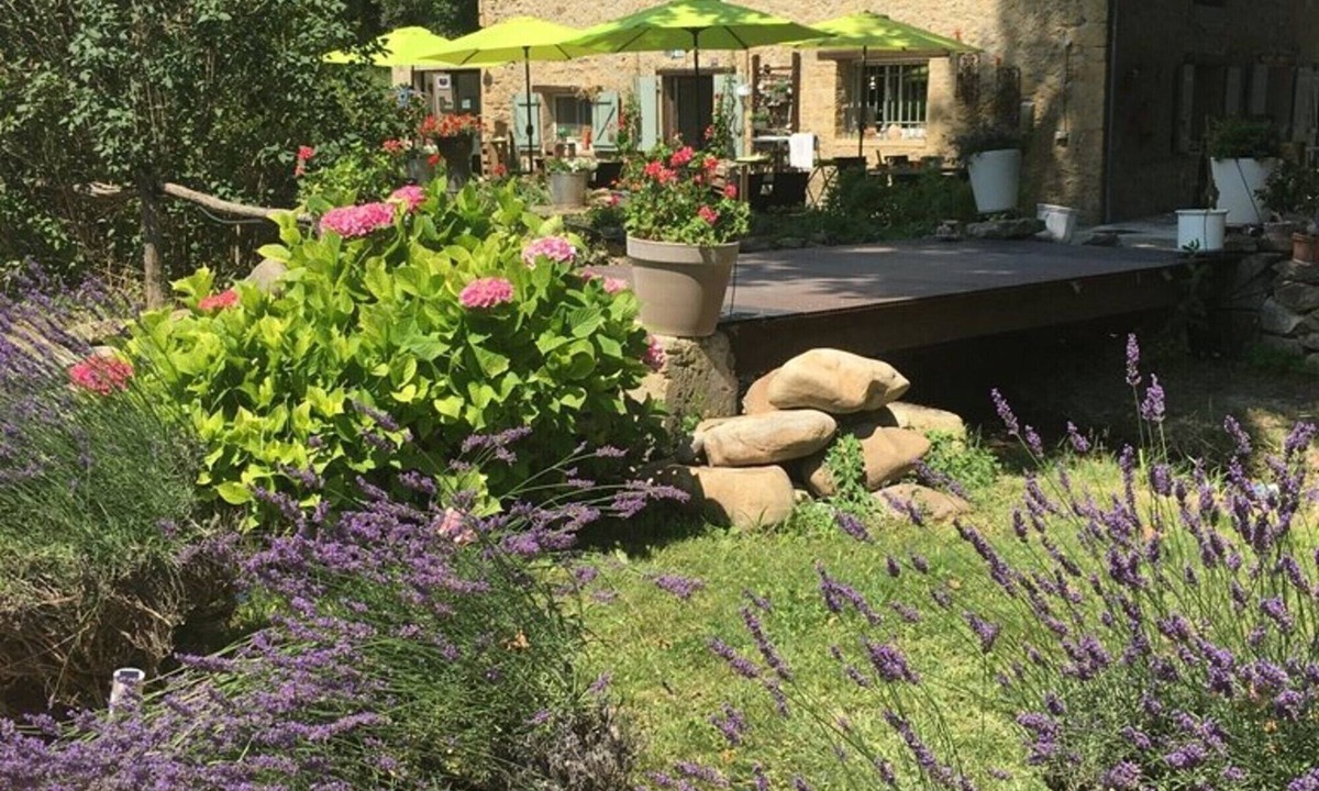 Puget House | Cottage 'Le Romarin' with Shared Pool, Wi-Fi and Air Conditioning