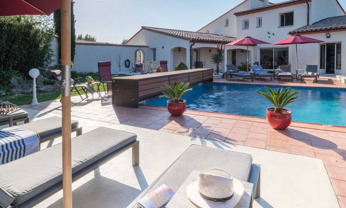 Theza Apartment | cottage les cypres garden view