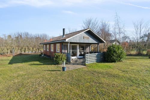Arnager House | Cottage Near Idyllic Peaceful Sandy Beach