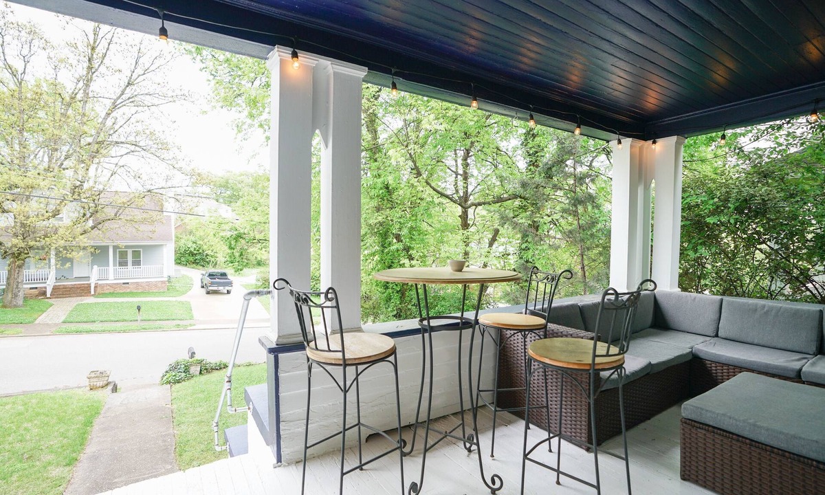North Chattanooga House | Cottage of North Chatt - sleeps 12!