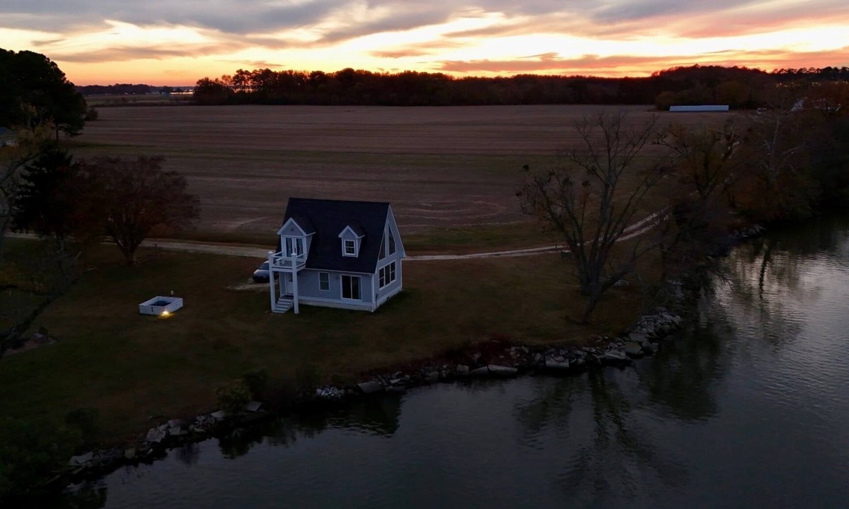 Secretary House | Cottage on Cabin Creek