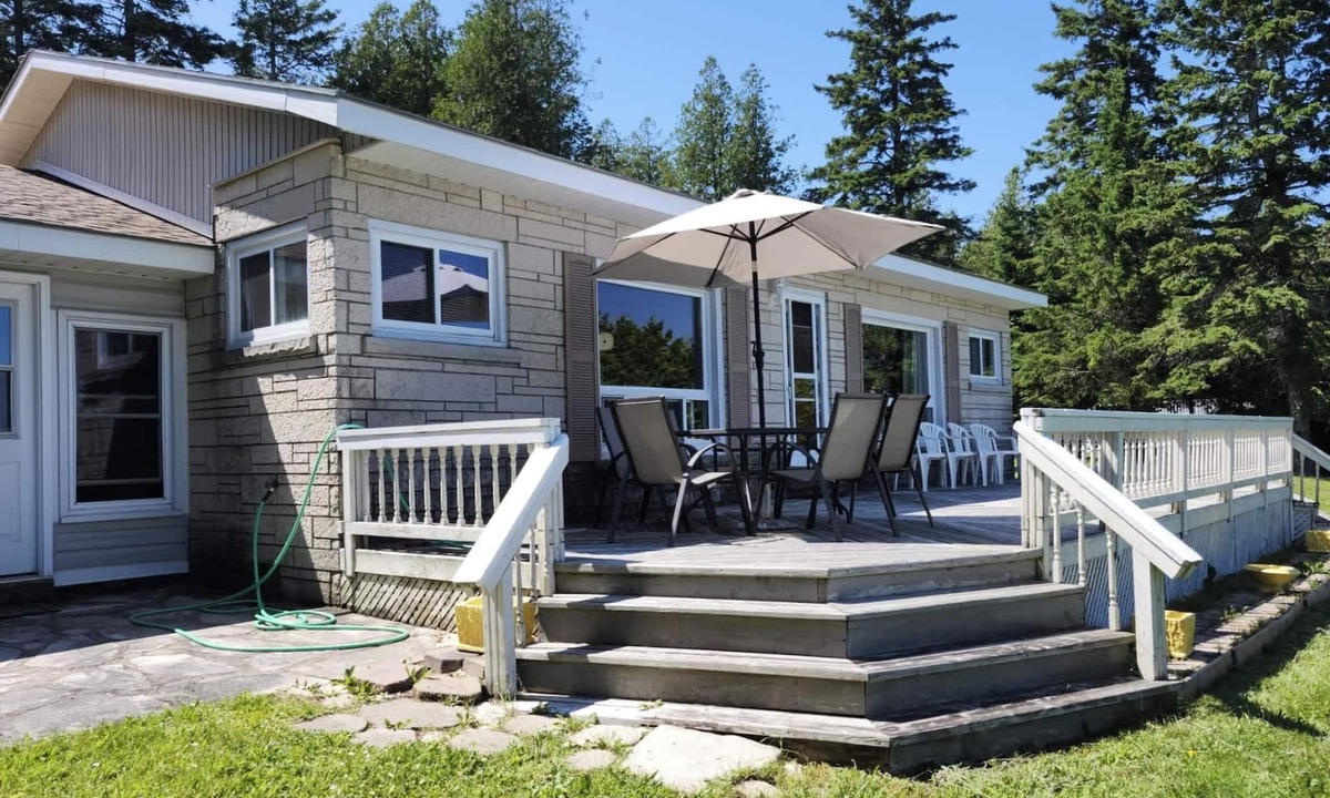 Lion's Head House | Cottage on Georgian Bay, Sleeps 6!