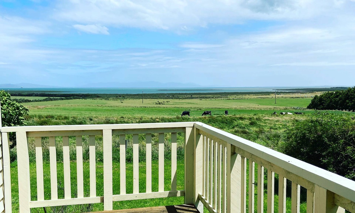Toora Cottage | Cottage on orchard acreage with ocean views