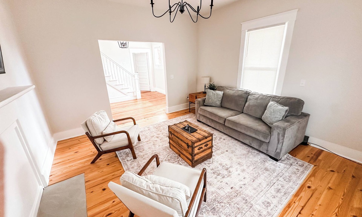 Rocky Mount Cottage | Cottage on the Hill