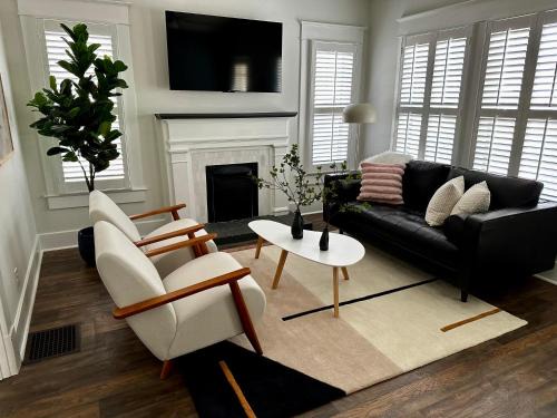 Murfreesboro Apartment | Cottage, Parking, MTSU, downtown Murfreesboro