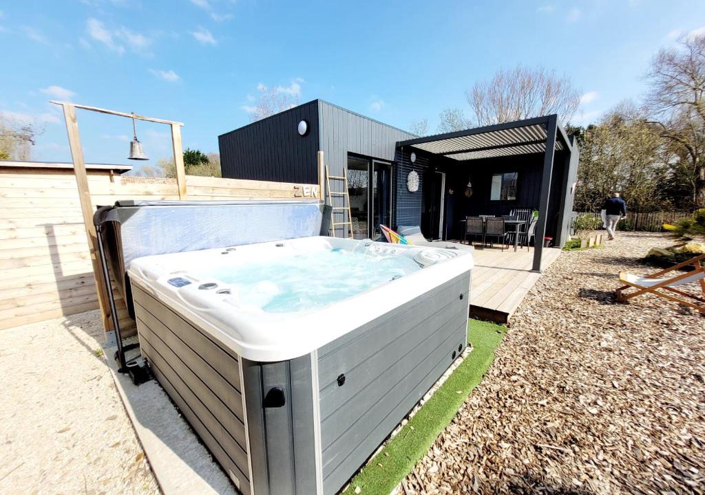 Saint-Jean-de-Monts House | Cottage Prenium Happy Spa Jacuzzi