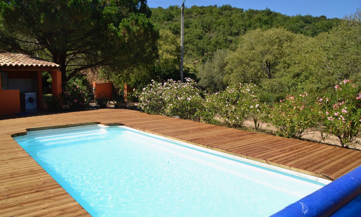 Camelas Cottage | Cottage surrounded by nature between sea and mountains