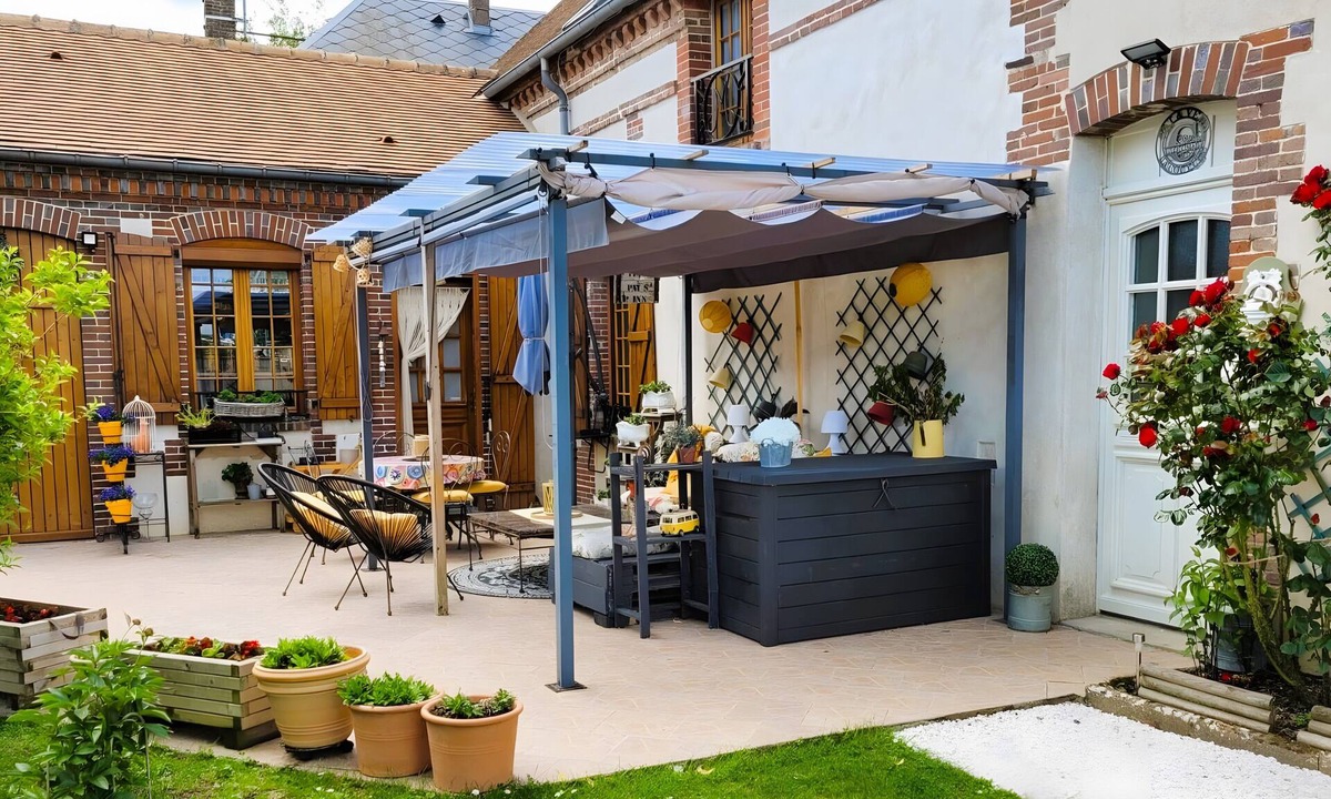 La Couture Boussey Bed & Breakfast | Cottage Tina: Peaceful Retreat in Nature