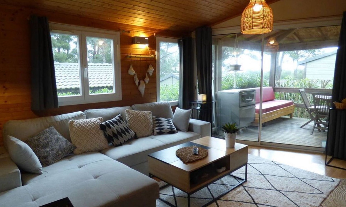 Agde Cottage | Cottage under the pines