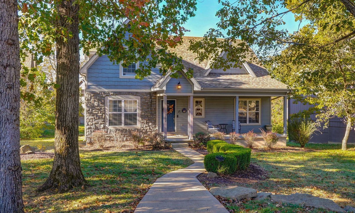 Hollister Cottage | Cottage with 2 Pools, Splash Pad and Private Hot Tub