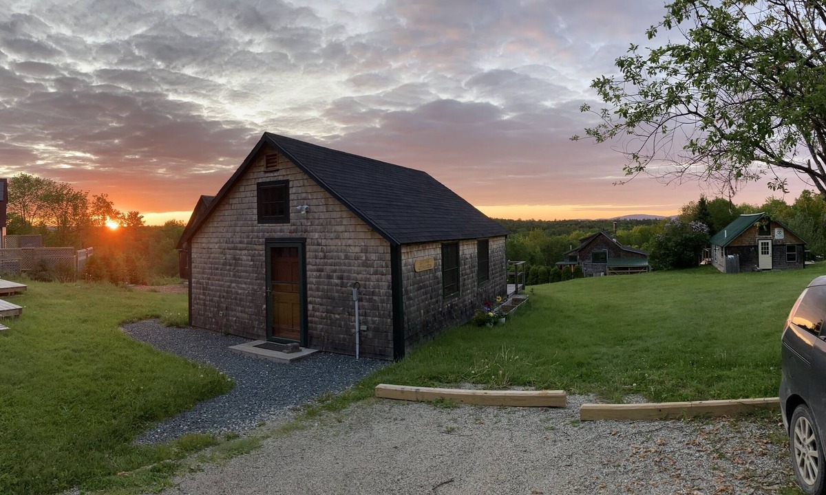 Surry Cottage | Cottage with a Vista