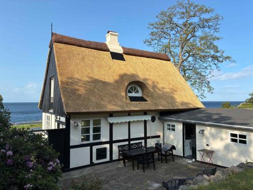 Allinge House | Cottage With Breathtaking Sea And Cliff Views