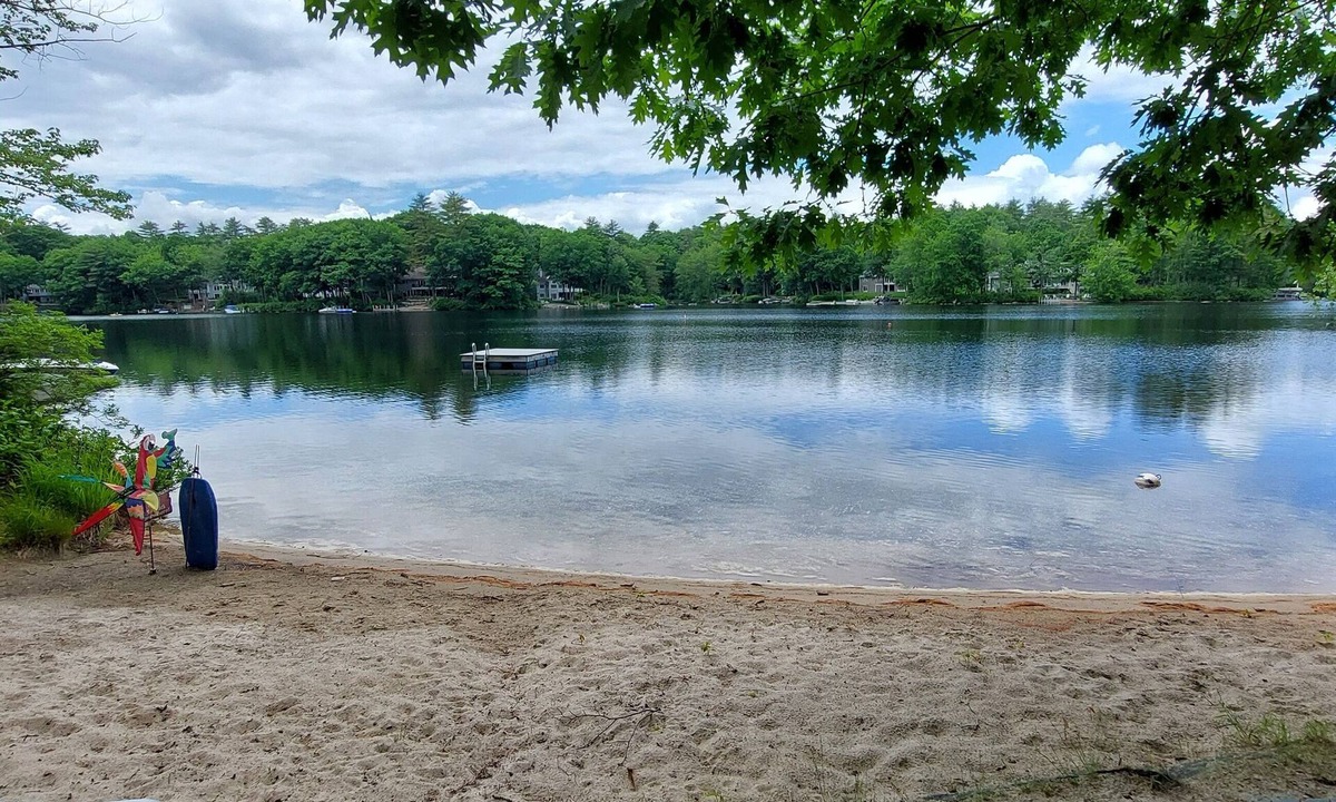 Wolfeboro Cottage | Cottage with great beach.