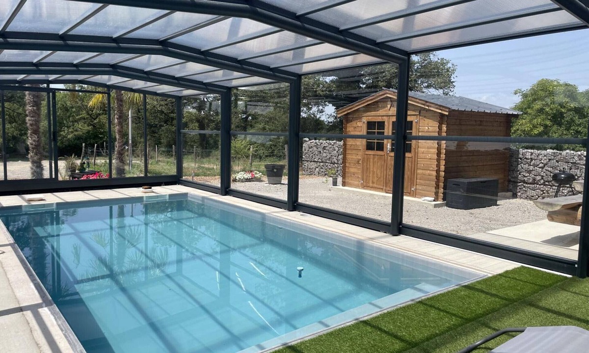 Couzon Cottage | Cottage with heated pool, private garden, and air conditioning