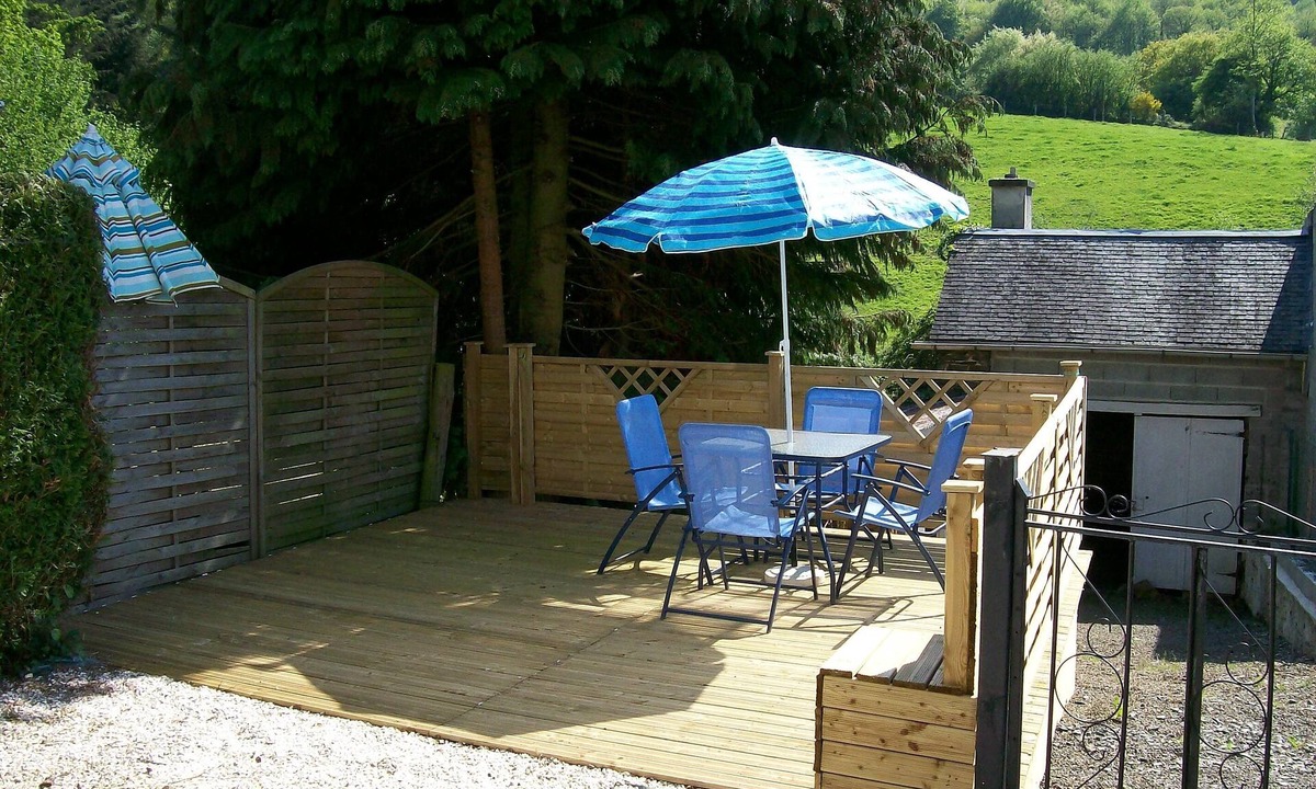 Brouains Cottage | Cottage With Off Road Parking