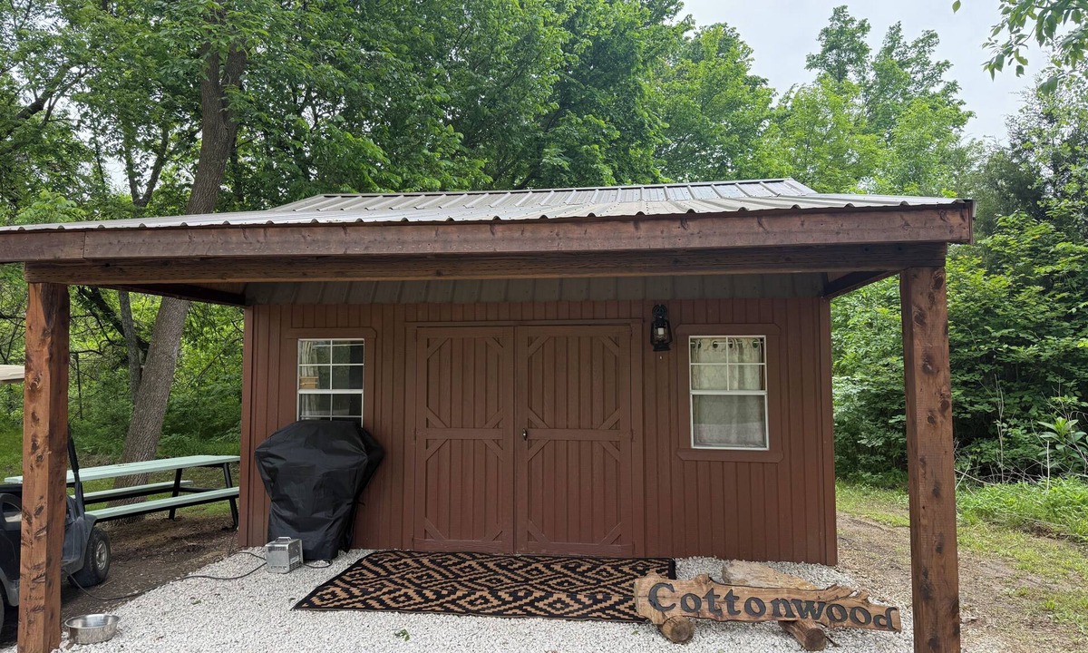 Lamont Cabin | Cottonwood Cabin - Cozy Retreat w/Fire Pit & 150 Acres